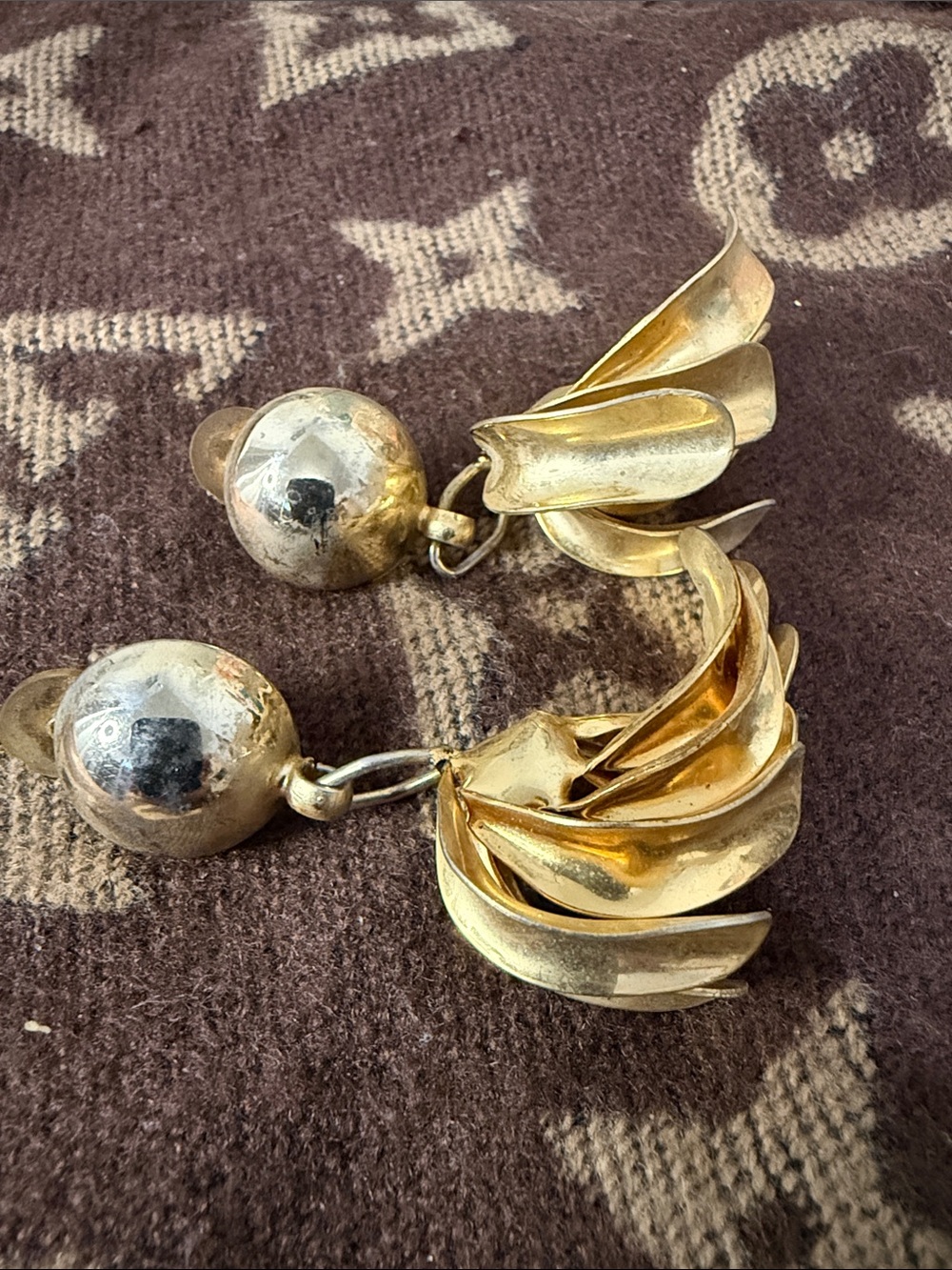 Vintage clip on earrings